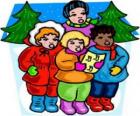 Τα παιδιά τραγουδούν Χριστουγεννιάτικα κάλαντ&amp;#945